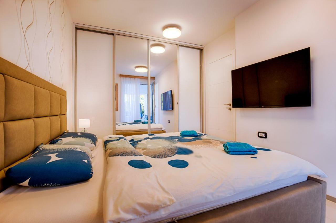 Deluxe New Apartments - Few Steps From The Beach - Luxury Holiday With Style - By Traveler Tourist Agency Krk Krk Town Εξωτερικό φωτογραφία
